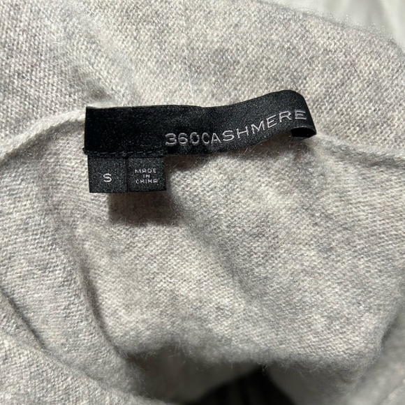 360 Cashmere Gray Sweater - Picture 2 of 2